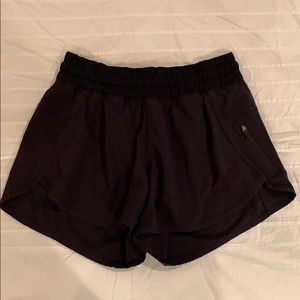 LULULEMON BLACK TRACKER SHORTS